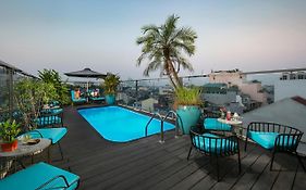 San Palace Hotel & Rooftop